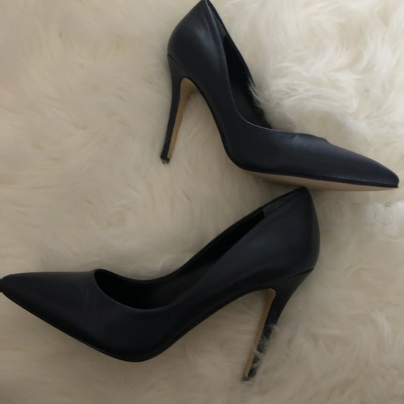 Cute bundled deal - Picture 3 of 6